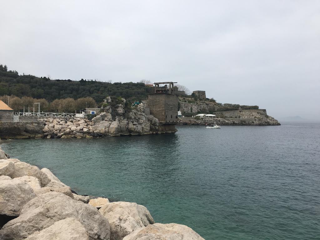 Villa Rosmary - Sorrento Coast - Gulf Of Naples View Екстериор снимка