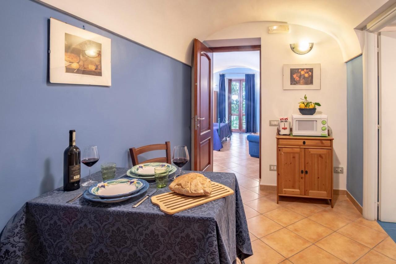 Villa Rosmary - Sorrento Coast - Gulf Of Naples View Екстериор снимка