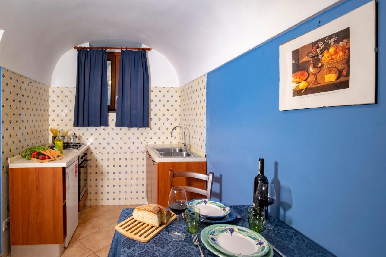 Villa Rosmary - Sorrento Coast - Gulf Of Naples View Екстериор снимка
