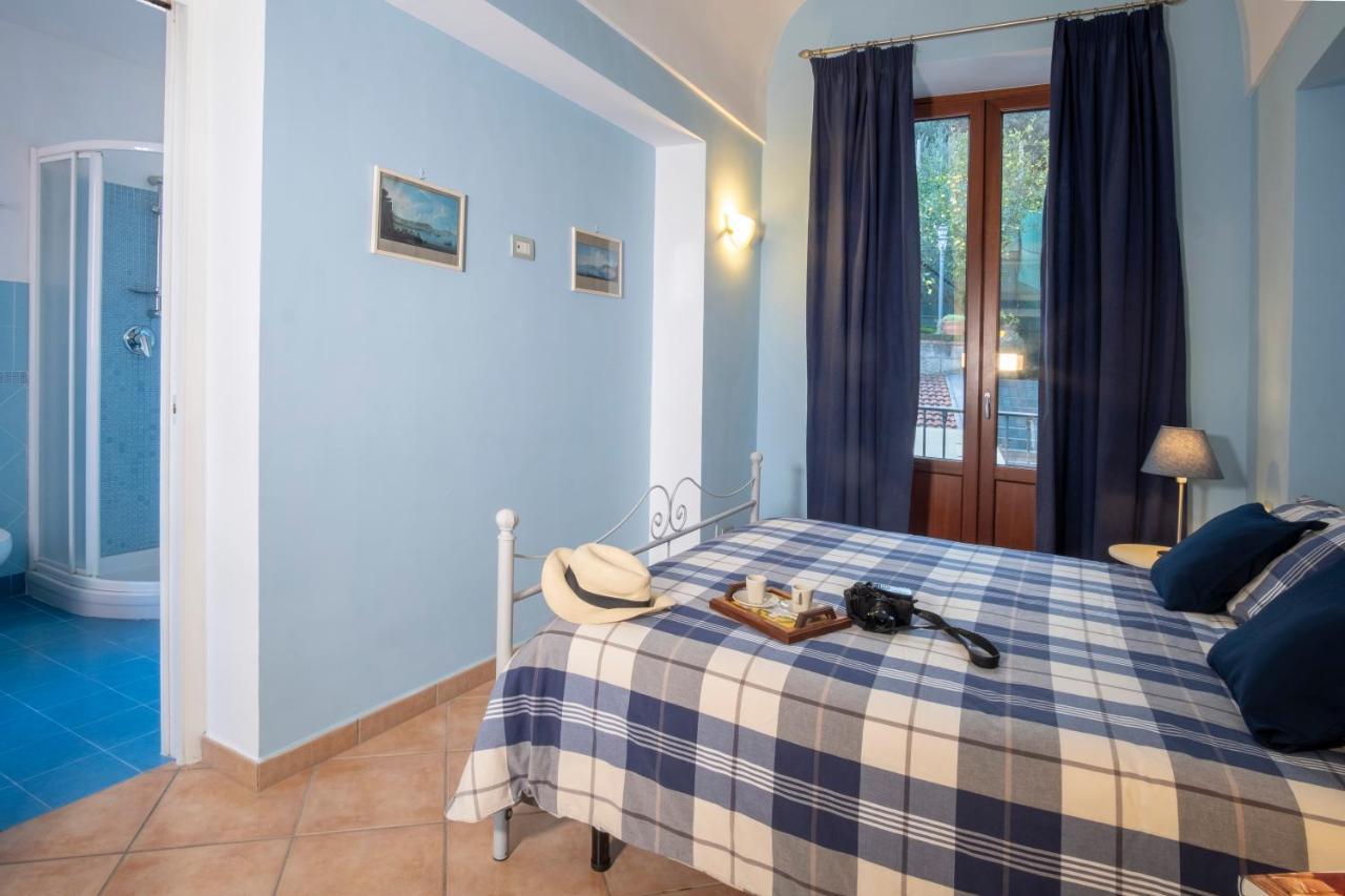 Villa Rosmary - Sorrento Coast - Gulf Of Naples View Екстериор снимка